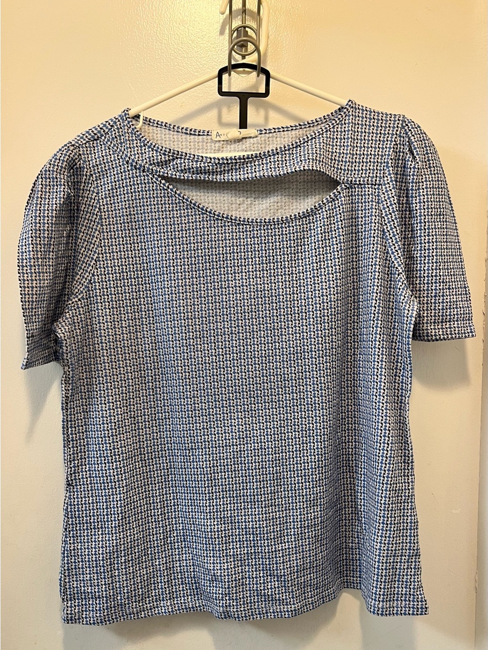 Light Blue Patterned Short-Sleeve Blouse with Front Keyhole
